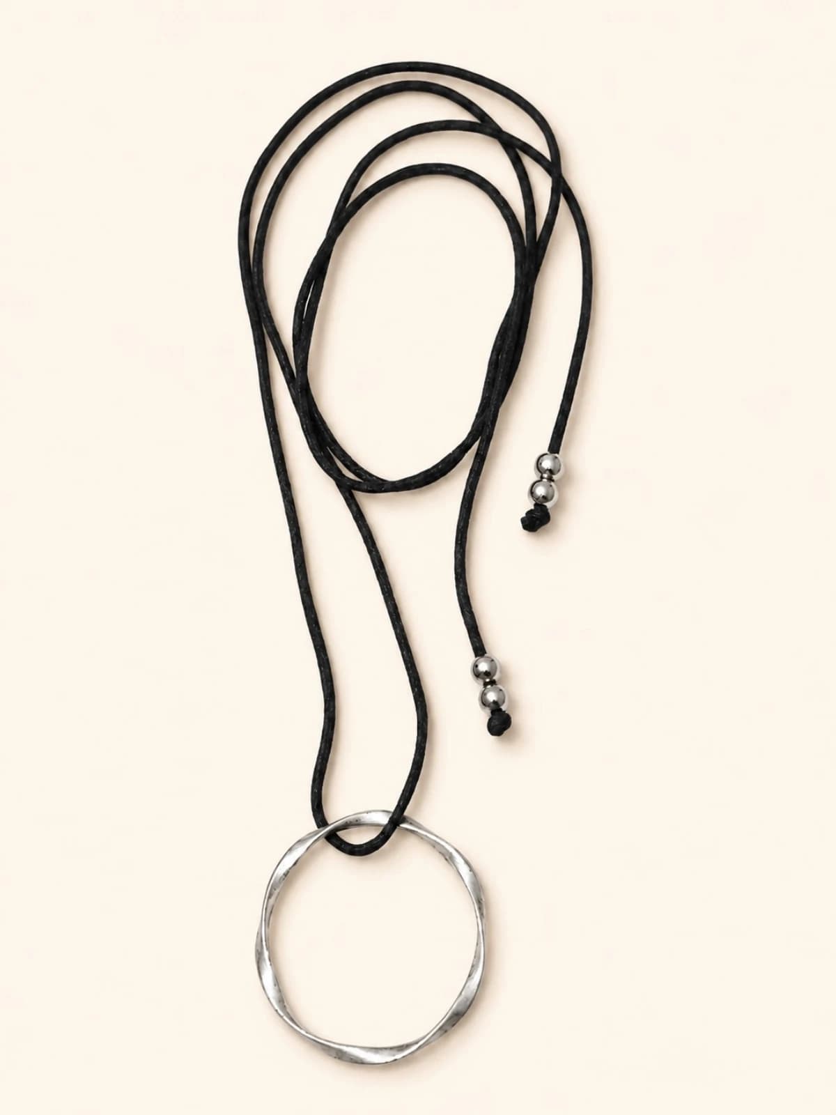 Collar Ondas de Metal